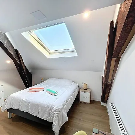 Petit Cocon Sous Les Toits Au Centre De * Biarritz